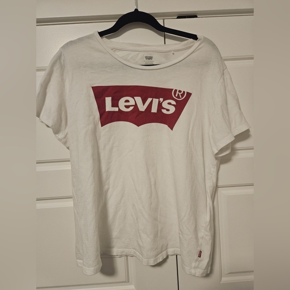 Levi's White Tee, Size 1X - Picture 1 of 3